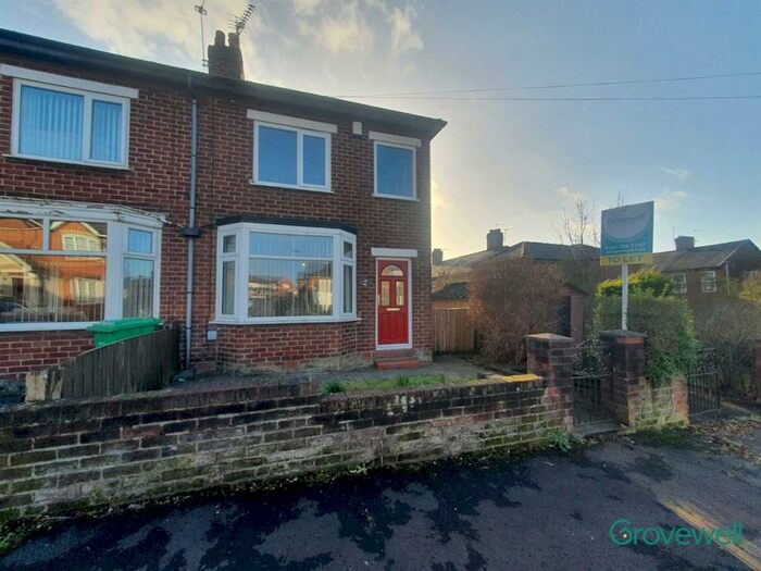 2 Bedroom Terraced House To Rent In Beechdale Close, Manchester, M40