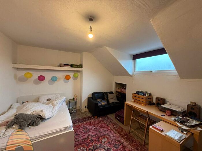 6 Bedroom Terraced House To Rent In Lausanne Road Manchester, M20