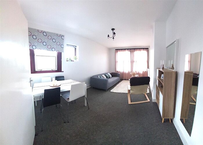 1 Bedroom Flat To Rent In Bruce Grove, Tottenham, London, N17