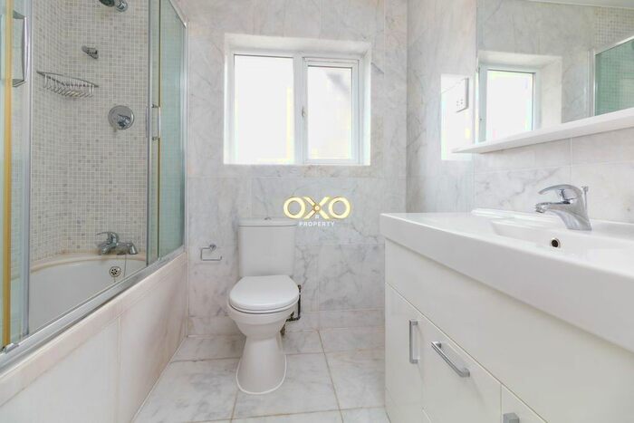 4 Bedroom Terraced House To Rent In Barber Close, London, N21