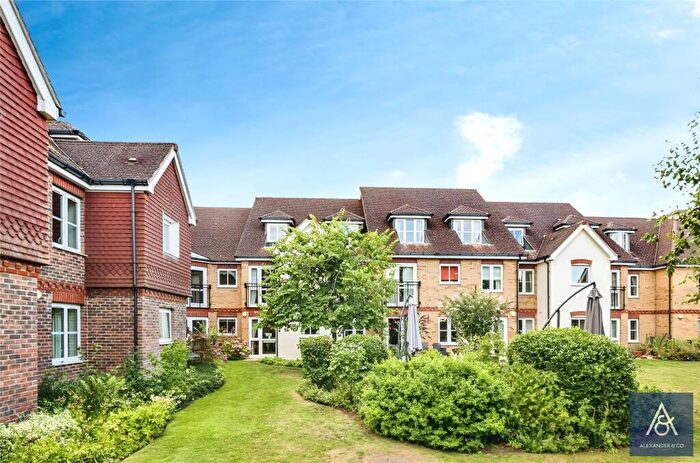 1 Bedroom Apartment For Sale In Buckingham Road, Brackley, Northamptonshire, NN13
