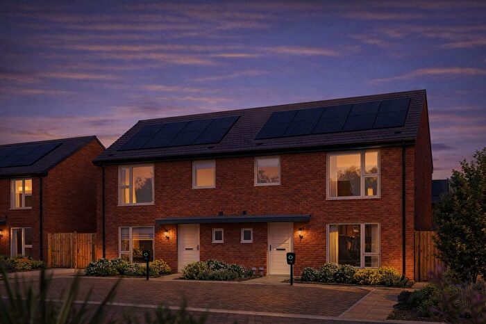 3 Bedroom Semi-Detached House For Sale In Himley Village, Middleton Stoney Road, OX26