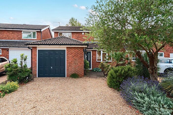 4 Bedroom Detached House For Sale In Cobb Close, Strood, Rochester, Kent., ME2