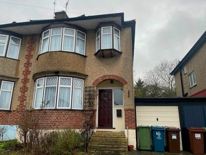 3 Bedroom Terraced House To Rent In Lyndhurst Avenue, Pinner, HA5