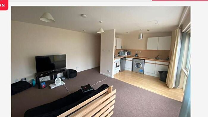 2 Bedroom Flat For Sale In Park Lane, Croydon, CR0