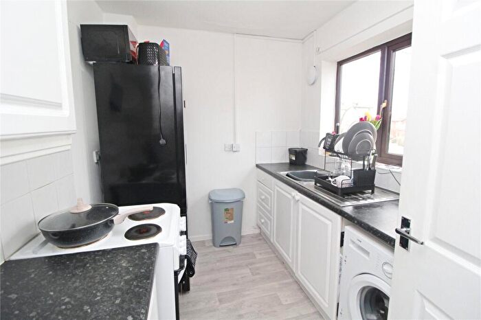 2 Bedroom Terraced House For Sale In Blackmoor Gate, Furzton, Milton Keynes, MK4