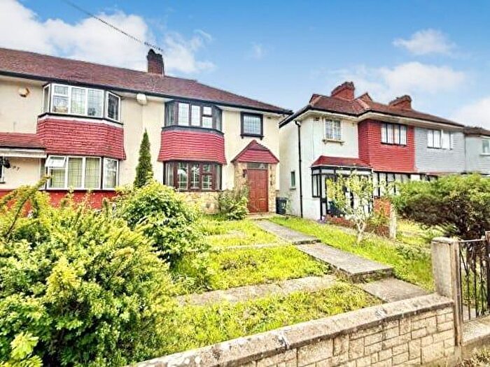 3 Bedroom Terraced House For Sale In Stanford Road, London, SW16