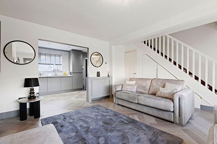 2 Bedroom End Terrace House For Sale In Jubilee Terrace, Johnstone, PA5