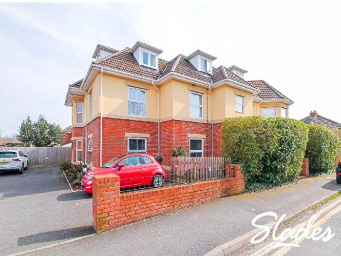 2 Bedroom Apartment To Rent In Gardner Road, Christchurch, Dorset, BH23