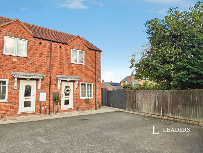 2 Bedroom End Of Terrace House To Rent In Woodrow Place, Spalding, Lincolnshire, PE11