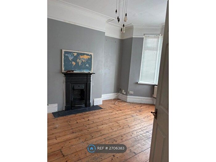 3 Bedroom Terraced House To Rent In Caerleon Road, Newport, NP19