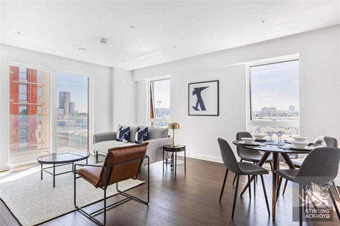 2 Bedroom Apartment To Rent In Lanchester Way, London, SW11