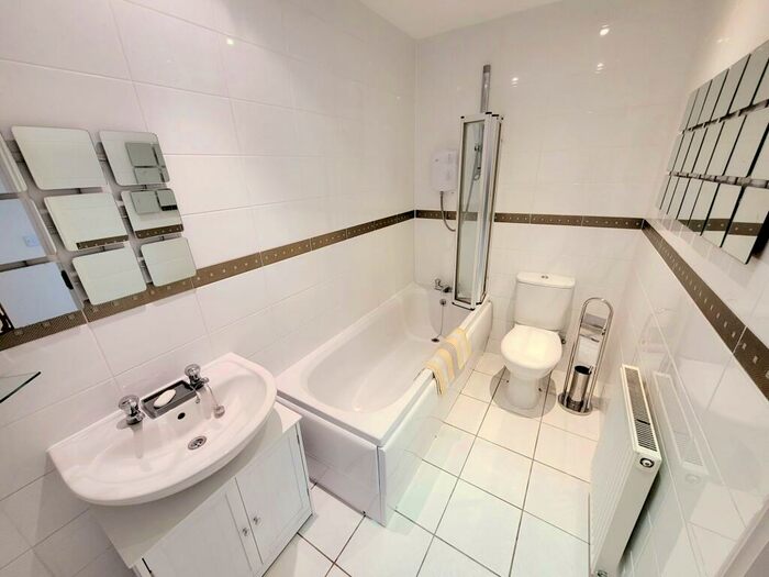 2 Bedroom Flat To Rent In Lentworth Drive, Walkden, M28