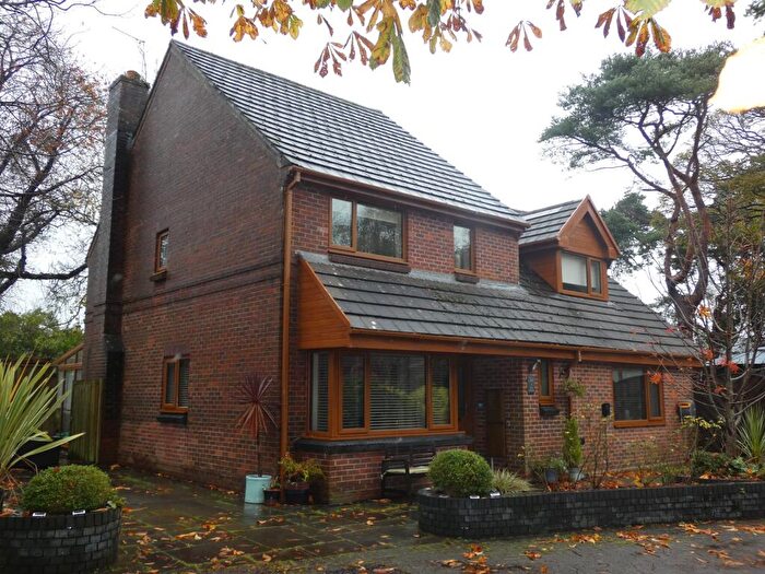 4 Bedroom Detached House For Sale In The Avenue, Eaglesbush Valley, Neath., SA11