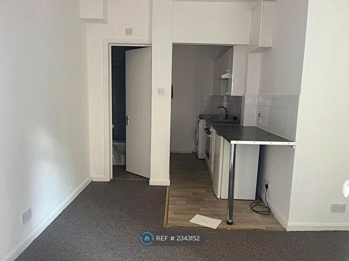 Studio To Rent In Herne Hill, London, SE24