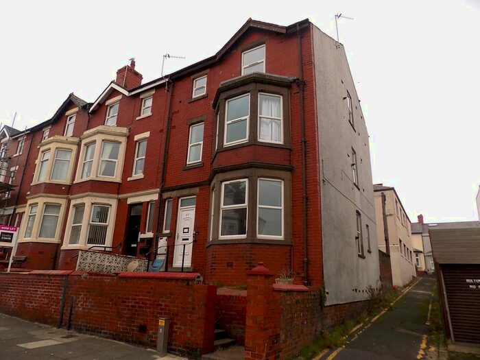 2 Bedroom Flat To Rent In Alfred Street, Blackpool, FY1