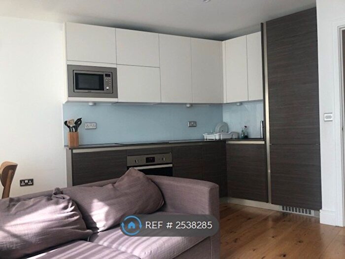1 Bedroom Flat To Rent In Riverdale House, London, SE13
