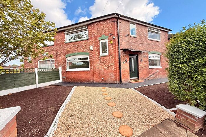 3 Bedroom Semi-Detached House To Rent In Doncaster Avenue, Manchester, M20