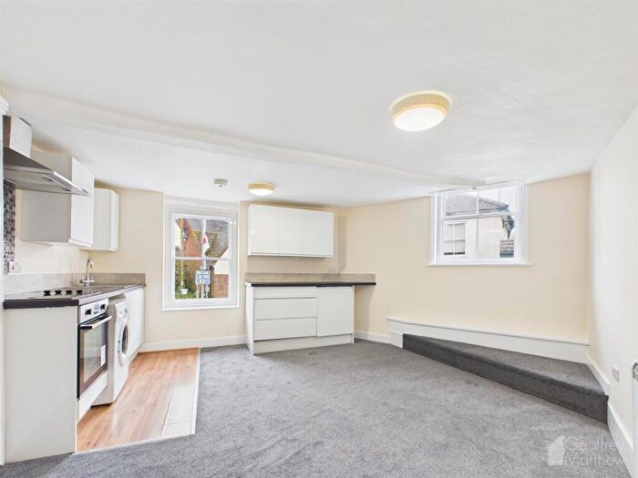 1 Bedroom Flat To Rent In High Street, Roydon, Harlow, CM19