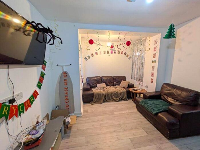 6 Bedroom House To Rent In Arthur Avenue, Nottingham, NG7