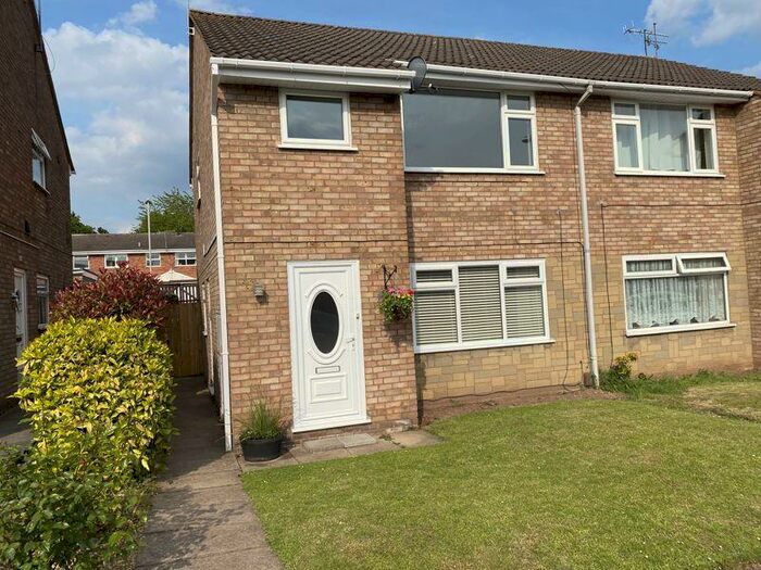 1 Bedroom Flat To Rent In Grant Close, Kingswinford, DY6