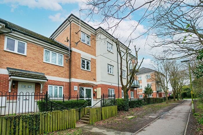 2 Bedroom Flat To Rent In Watford, WD25