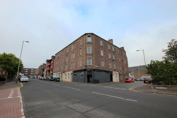 1 Bedroom Flat To Rent In Main Street, Coldside, DD3