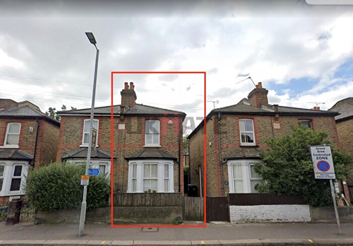 1 Bedroom Property To Rent In Clarence Villas, Hawks Road, Kingston Upon Thames, KT1