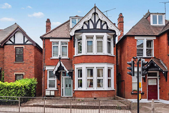 Studio For Sale In Lowlands Road, Harrow, HA1