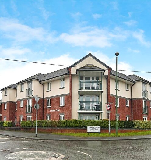 2 Bedroom Flat For Sale In Fielders Court, Kenilworth Gardens, West End, Southampton, SO30