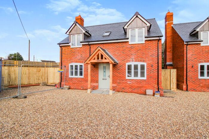 4 Bedroom Detached House To Rent In Chapel Lane, South Marston, Swindon, SN3