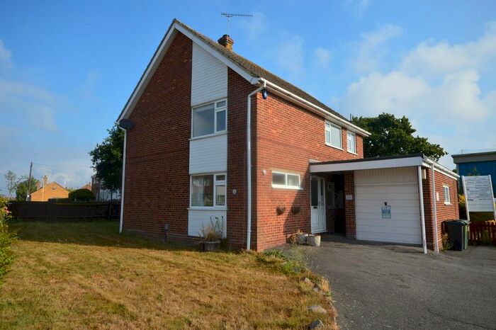 4 Bedroom Detached House To Rent In Brookfield Road, Ashford, TN23