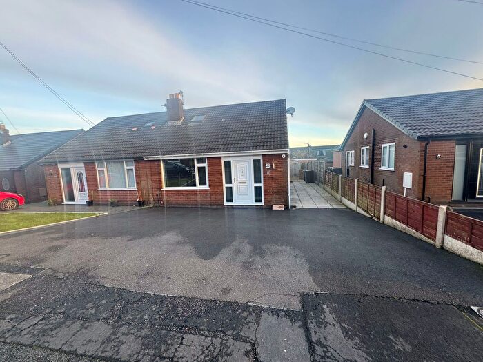 4 Bedroom Bungalow To Rent In Lincoln Drive, Aspull, Wigan, Greater Manchester, WN2