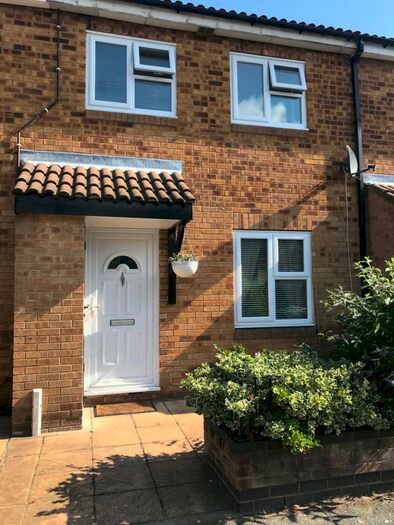 3 Bedroom Terraced House To Rent In Hainault Street, London, SE9