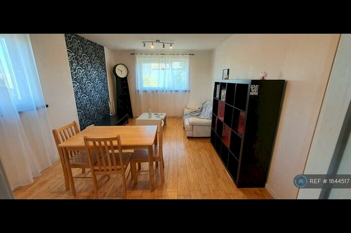 2 Bedroom Terraced House To Rent In Tedder Street, Aberdeen, AB24