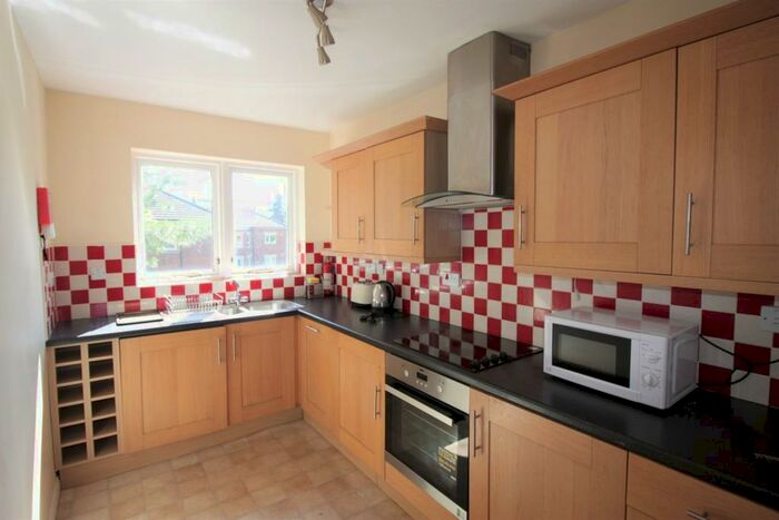 3 Bedroom Apartment To Rent In Orchard Place, Newcastle Upon Tyne, NE2