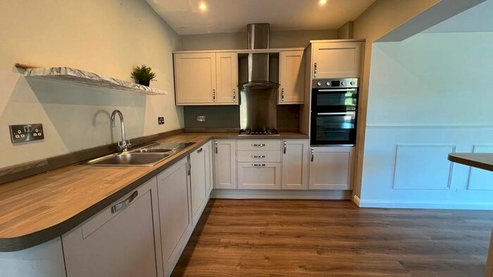 3 Bedroom Semi-Detached House To Rent In Leckhampton View, Cheltenham, GL51