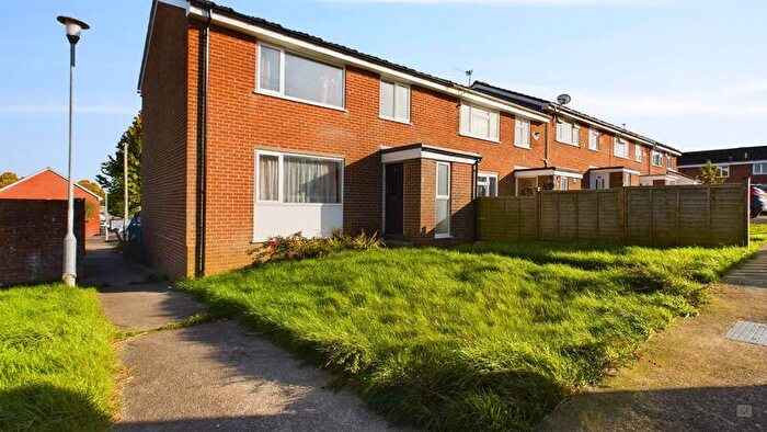 3 Bedroom End Of Terrace House For Sale In Welbeck Road, Yeovil, BA21