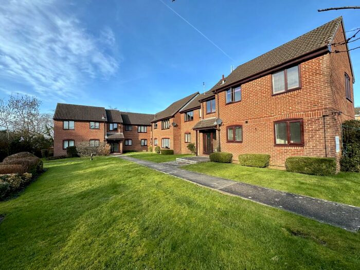 1 Bedroom Flat To Rent In Marlow Road, Bishops Waltham, SO32