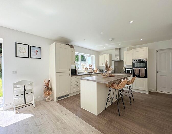 4 Bedroom Detached House For Sale In Tremellyn Road, Mitchell, Newquay, TR8