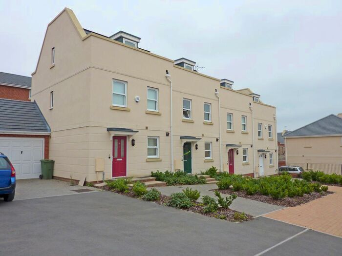 3 Bedroom Property To Rent In Clearwell Gardens, Cheltenham, GL52