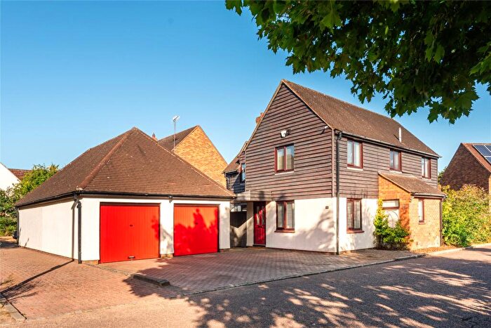 4 Bedroom Detached House For Sale In Rudchesters, Bancroft, Milton Keynes, Buckinghamshire, MK13