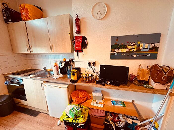 Studio To Rent In Brecknock Road, London, N19