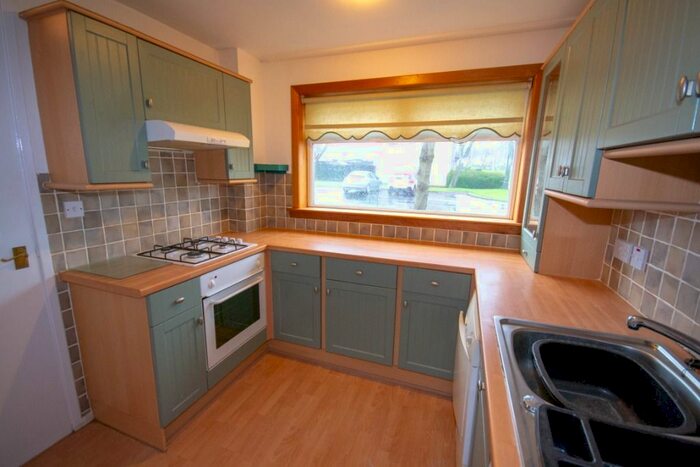 2 Bedroom Terraced House To Rent In Cluny Place, Glenrothes KY7