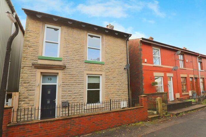 4 Bedroom Detached House To Rent In South Royd Street, Tottington, Bury, BL8