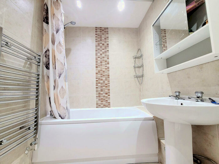 2 Bedroom Apartment To Rent In Scholars Court, Swinton, M27