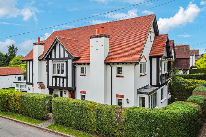 5 Bedroom Detached House For Sale In The Greenway, Gerrards Cross, Buckinghamshire, SL9