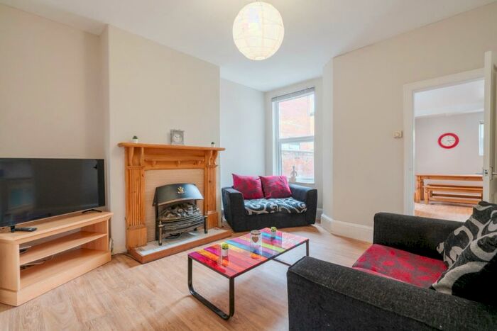 4 Bedroom Terraced House To Rent In Westbourne Grove, Lincoln, LN1