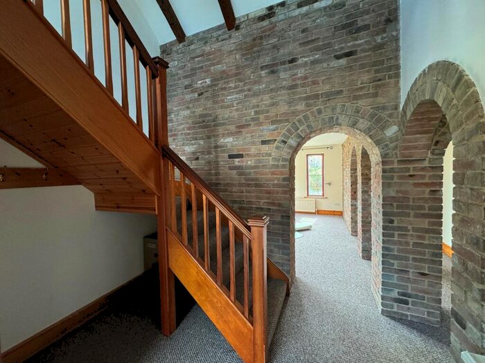 4 Bedroom House To Rent In The Street, Frinsted, ME9