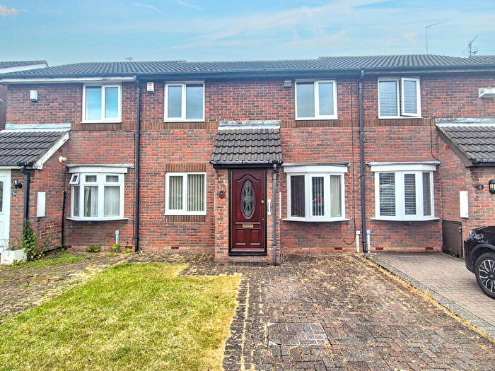 2 Bedroom Terraced House For Sale In Tyne View Place, Gateshead, Tyne And Wear, NE8